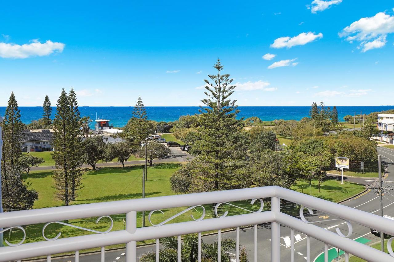 Beachside Resort Kawana Waters Buddina Buitenkant foto