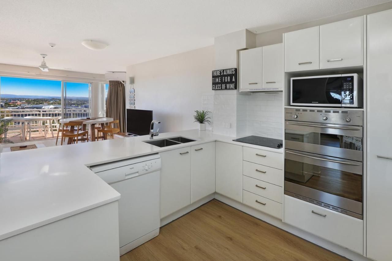 Beachside Resort Kawana Waters Buddina Buitenkant foto