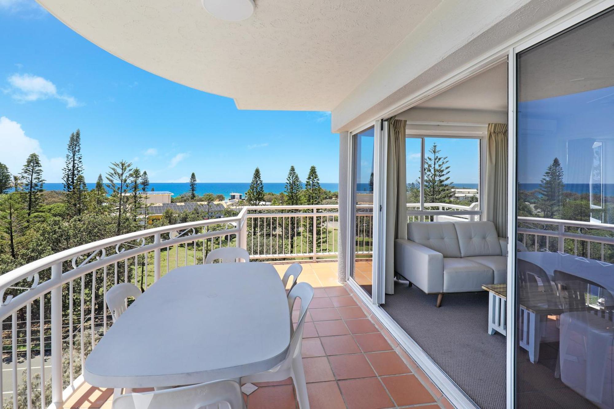 Beachside Resort Kawana Waters Buddina Buitenkant foto