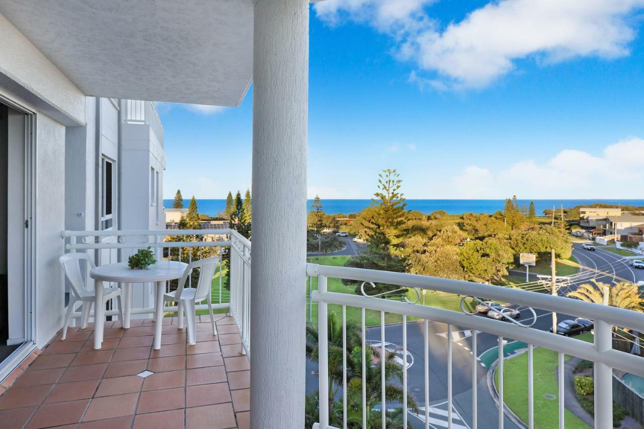 Beachside Resort Kawana Waters Buddina Buitenkant foto