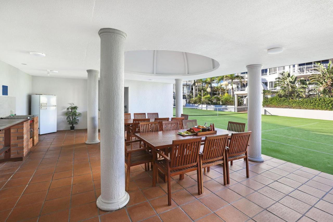 Beachside Resort Kawana Waters Buddina Buitenkant foto